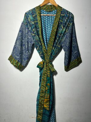 Silk Sari Robe Vintage Silk Kimono Lavish Style Sari Loungewear Bath Robe